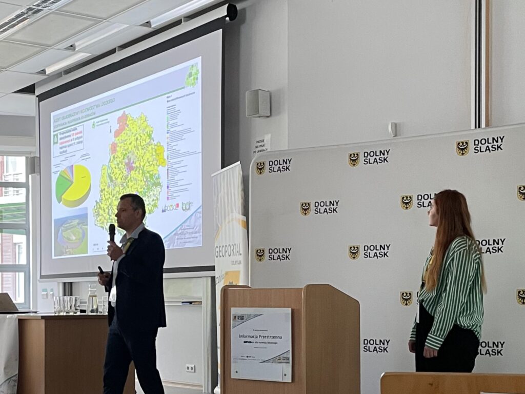 zdjęcie z konferencji